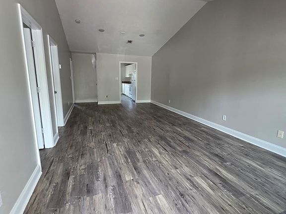 2nd image of 326 Browning Dr