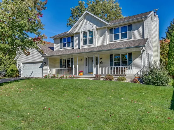 909 Bristol Ct, Stoughton, WI 53589