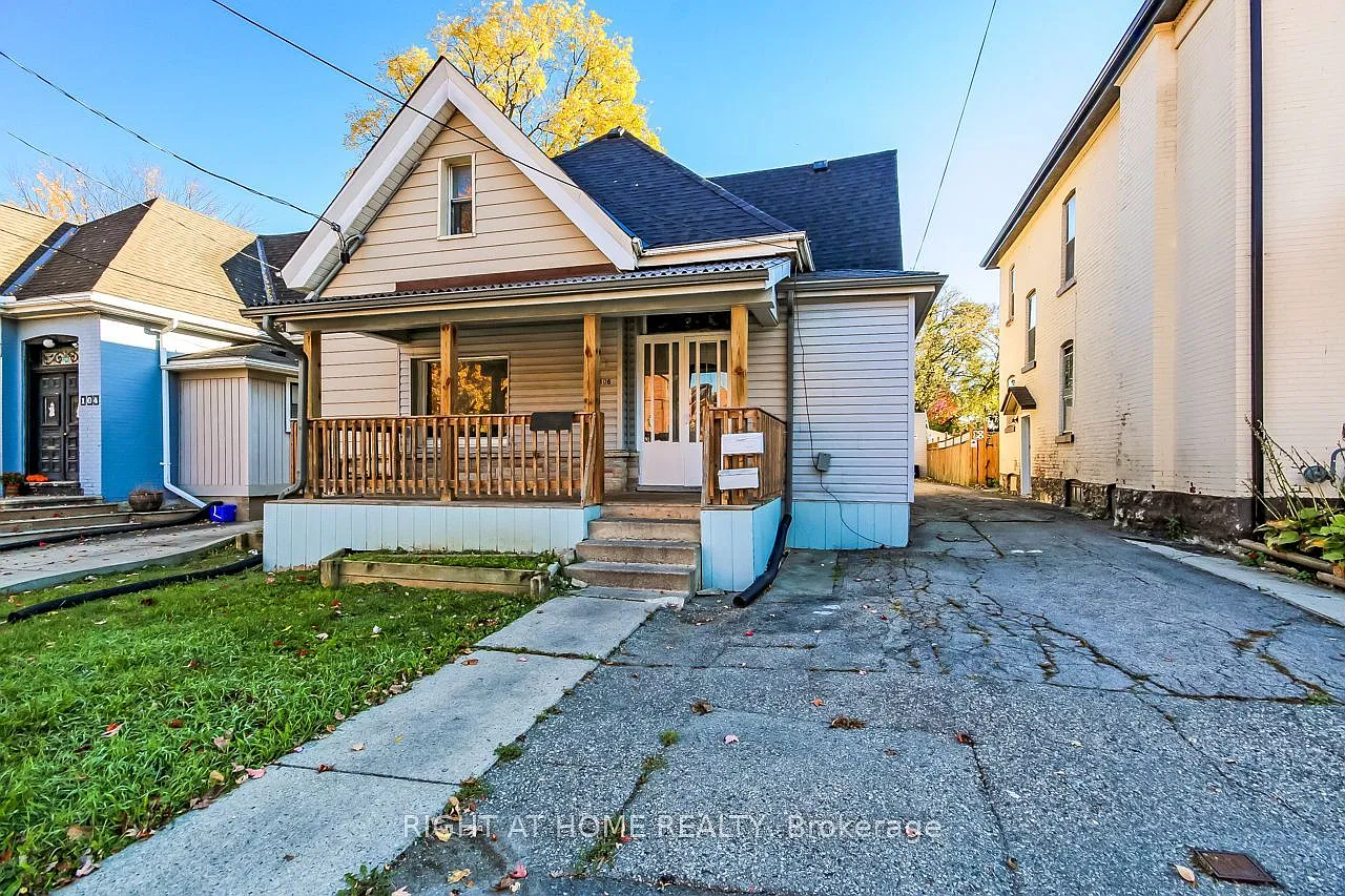 4 bed, $2,997 — Photo 1