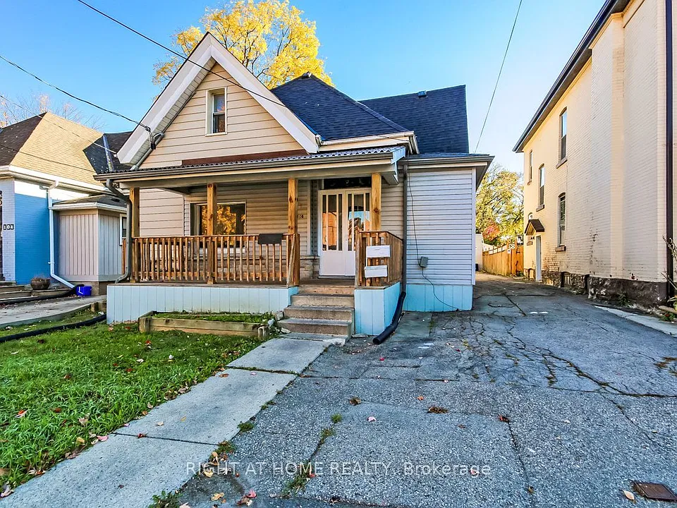 106 High St #1