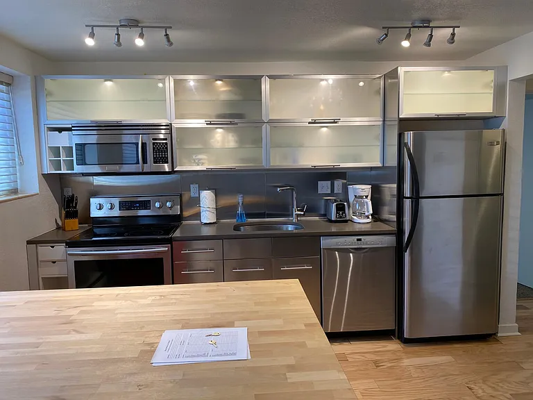 75 N Emerson St #106 — Photo 8
