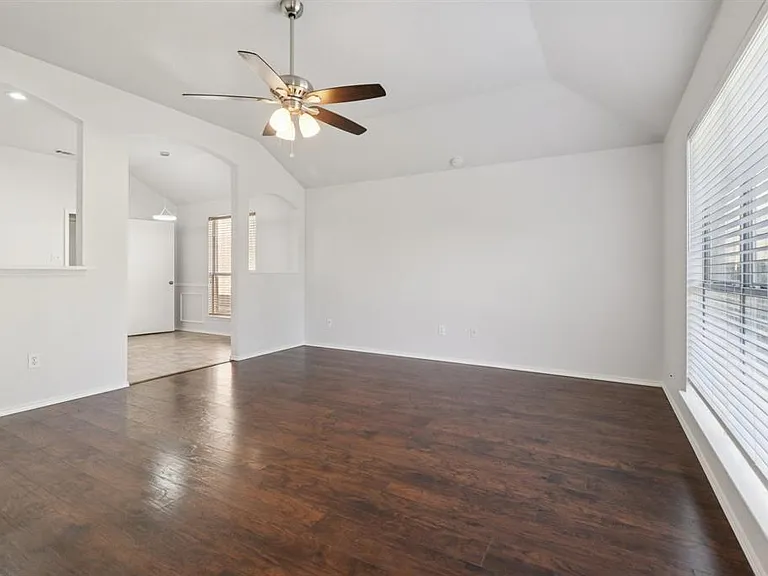 4937 Spur Ridge Ct #4937 — Photo 12