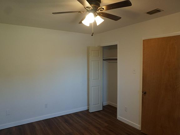 4th image of 6907 Silvermine Dr