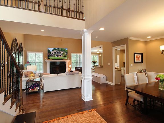 4th image of 4701 Treybrooke Ln