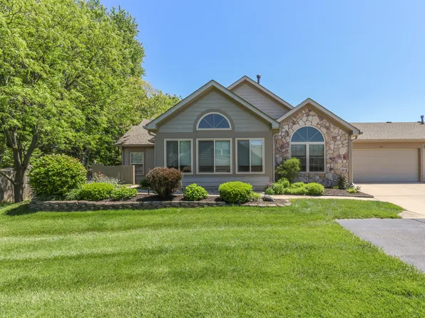 1128 Deerbrook Trl, Greenwood, IN 46142