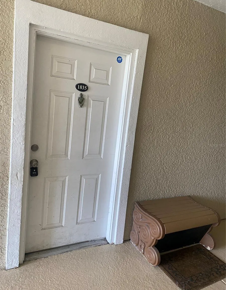 3 bed, 2.0 bath, 1478 sqft, $1,850 — Photo 2