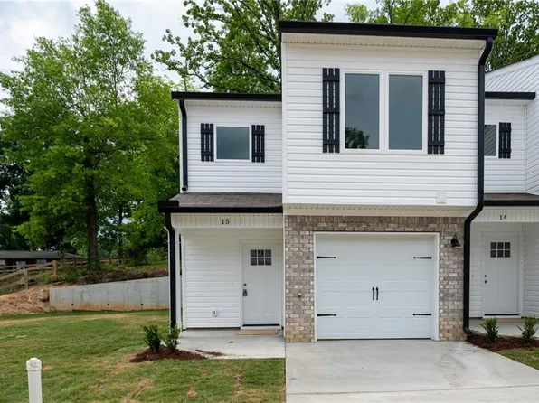 307 Legacy Ln #9, Calhoun, GA 30701
