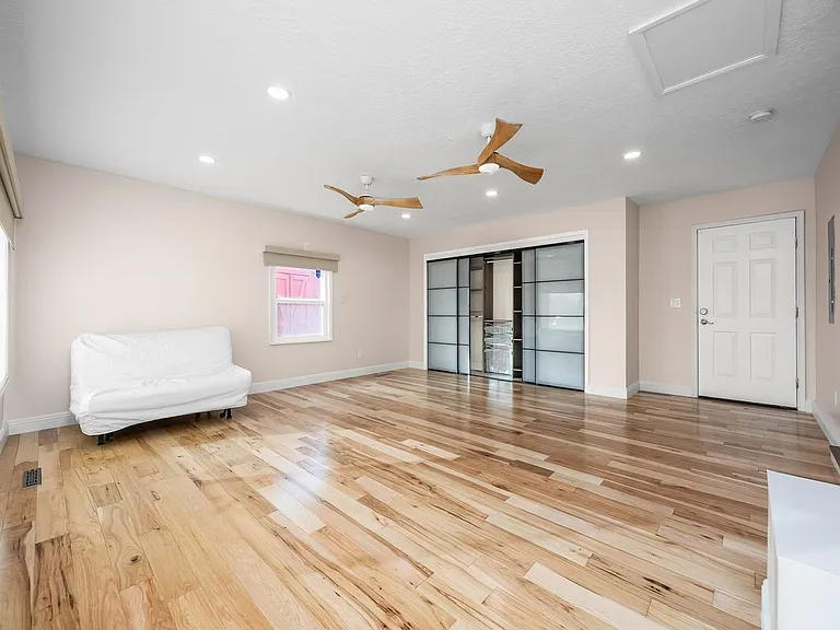 2885 Lorna Dr — Photo 18