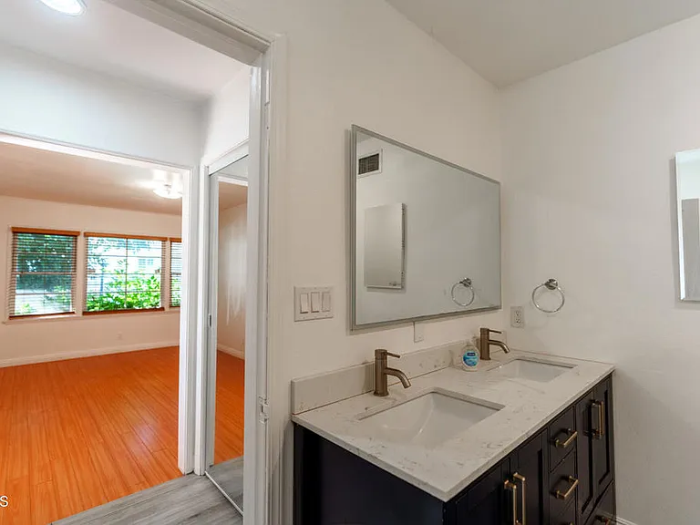 2395 Roanoke Rd — Photo 18