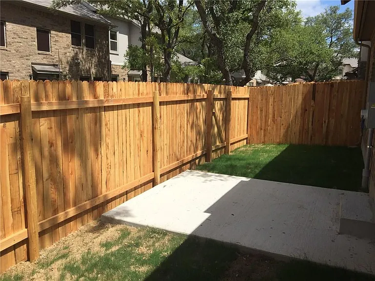 2304 S Lakeline Blvd — Photo 12