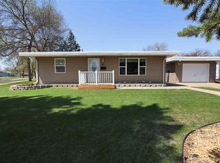 120 18th St SW, Minot, ND 58701