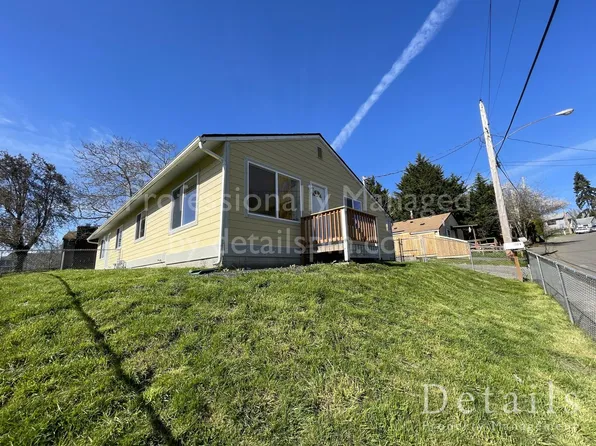 116 Oak St, Bremerton, WA 98310