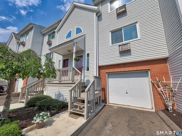 925 Oronoke Road #15F, Waterbury, CT 06708