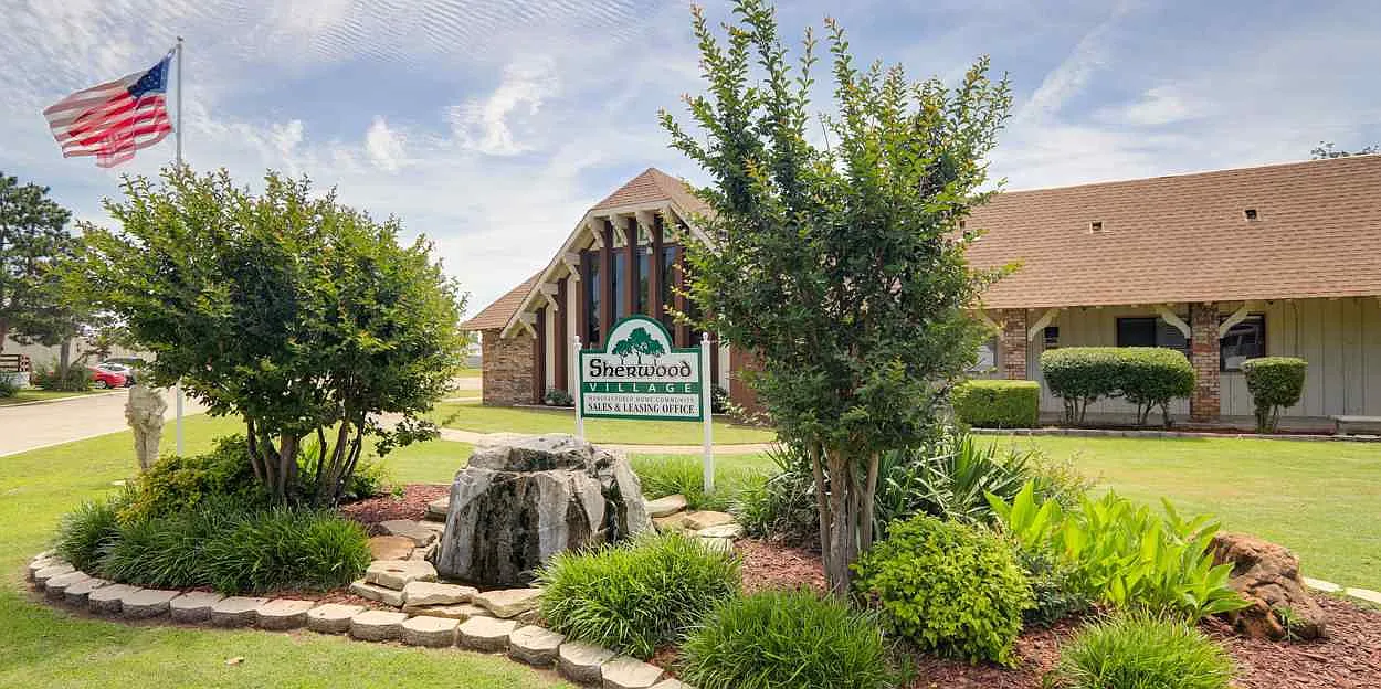 Sherwood Village — Photo 1