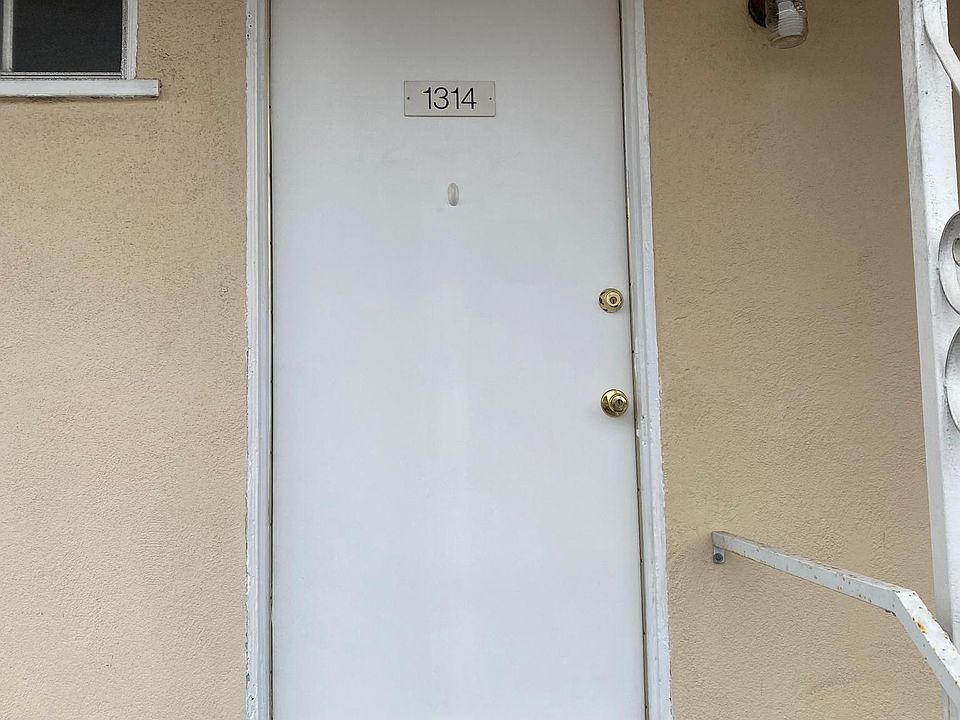 1st image of 1314 Manhattan Beach Blvd