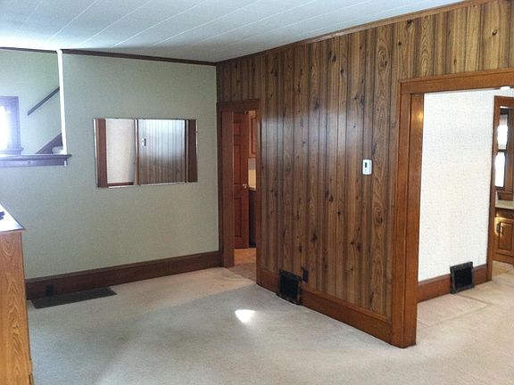 5th image of 736 McKinley Pl S