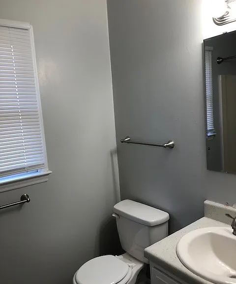 4400 Graceland Ct #4400 — Photo 10