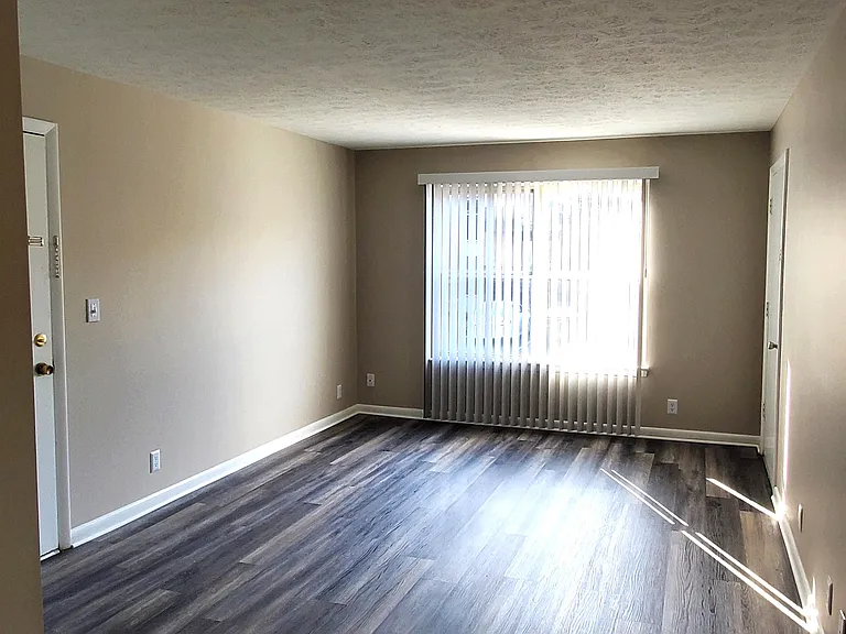 St. Francis Apartments — Photo 9