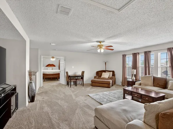 1632 Lionheart Dr, Little Elm, TX 75068