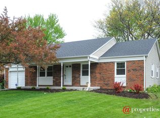 1021 Twisted Oak Ln, Buffalo Grove, IL 60089