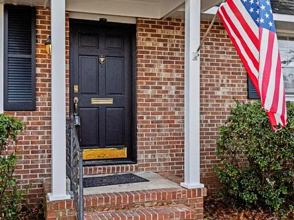 806 Smallwood Drive, Jacksonville, NC 28540