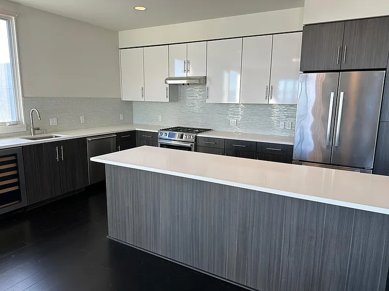 50 Jerrold Ave #409 — Photo 4
