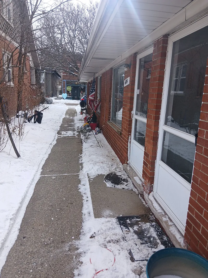 476 E Marshall St #746 photo 1