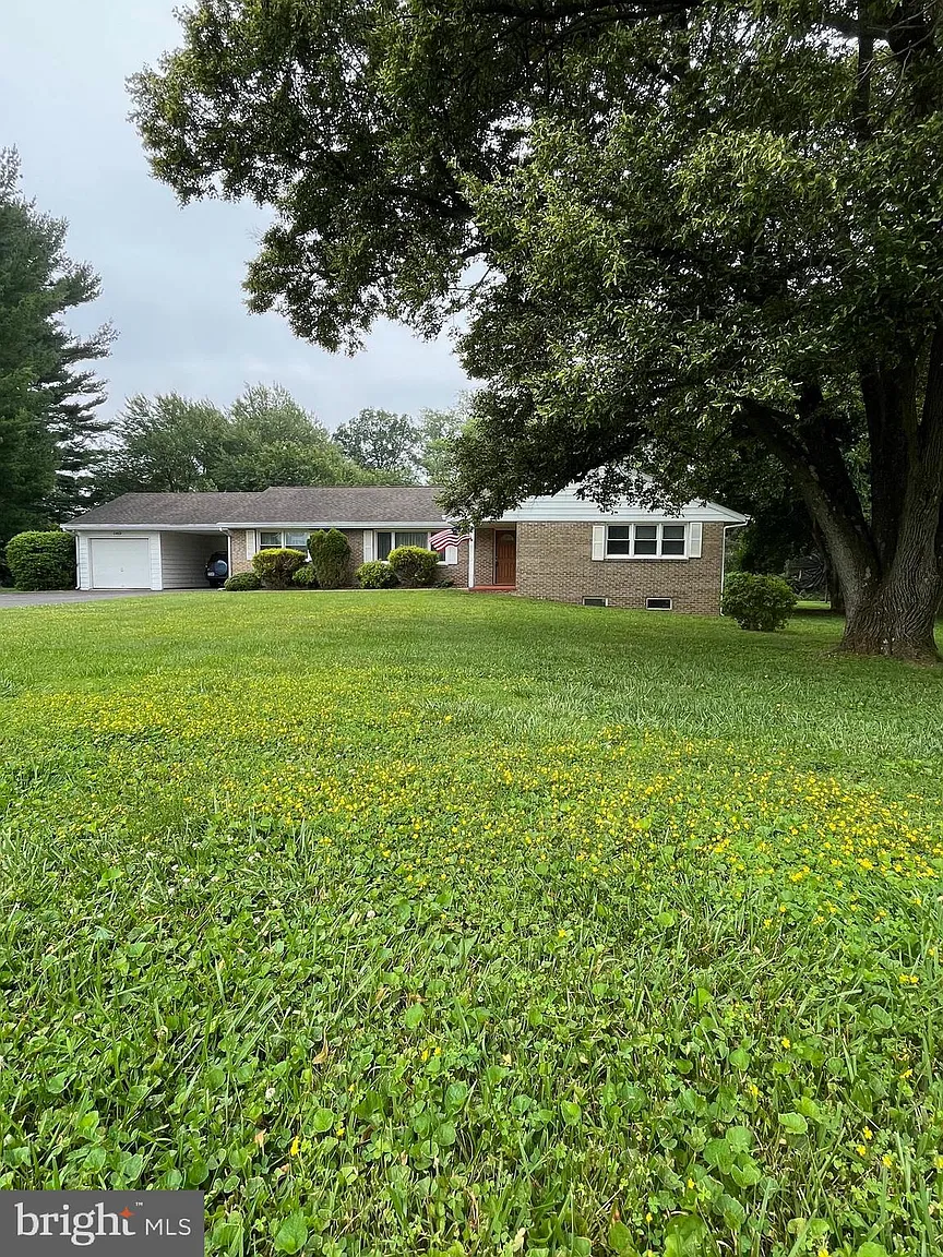 2402 Shelburne Pl photo 1