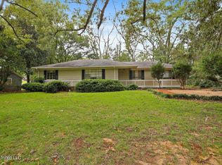 211 McRee Dr, Clinton, MS 39056