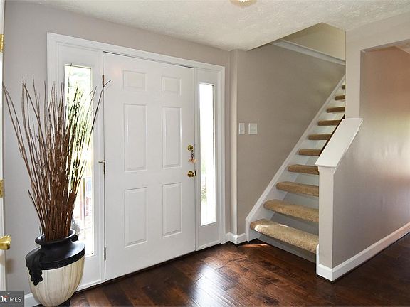 3rd image of 878 Flagler Dr