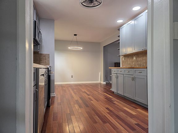Kitchen showing dining area