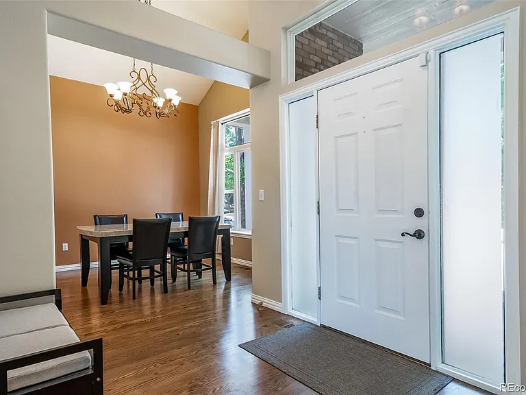 1011 S Valentia St #81 — Photo 4