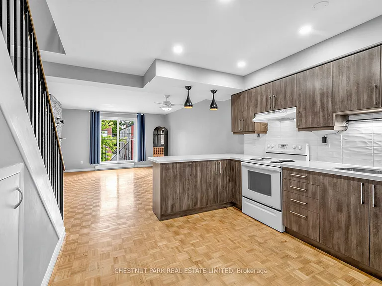 880 Broadview Ave #3 — Photo 1