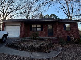 2801 N Hartford Ave, Russellville, AR 72802