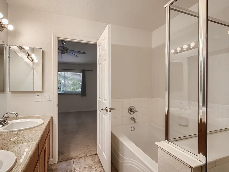 1753 S Buchanan Cir — Photo 16