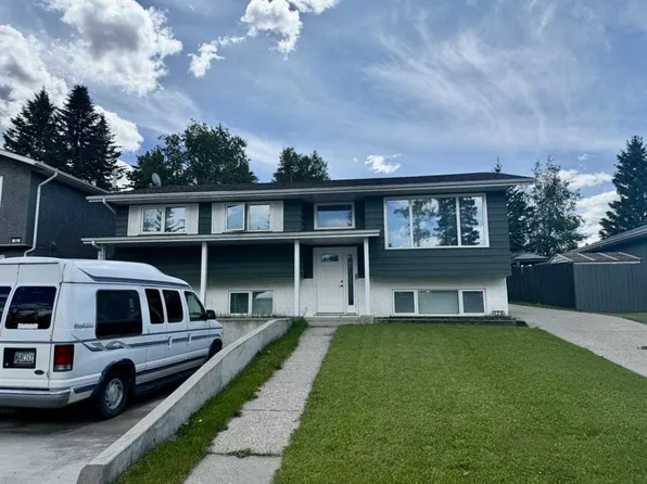 178 NE Hansen Dr, Hinton, AB T7V 1J2