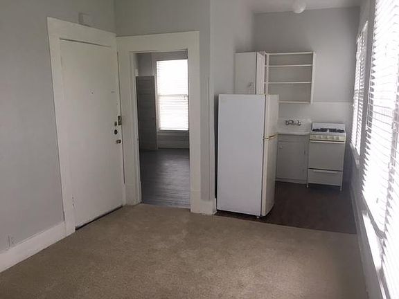 2nd image of 1521 Harvard St APT C