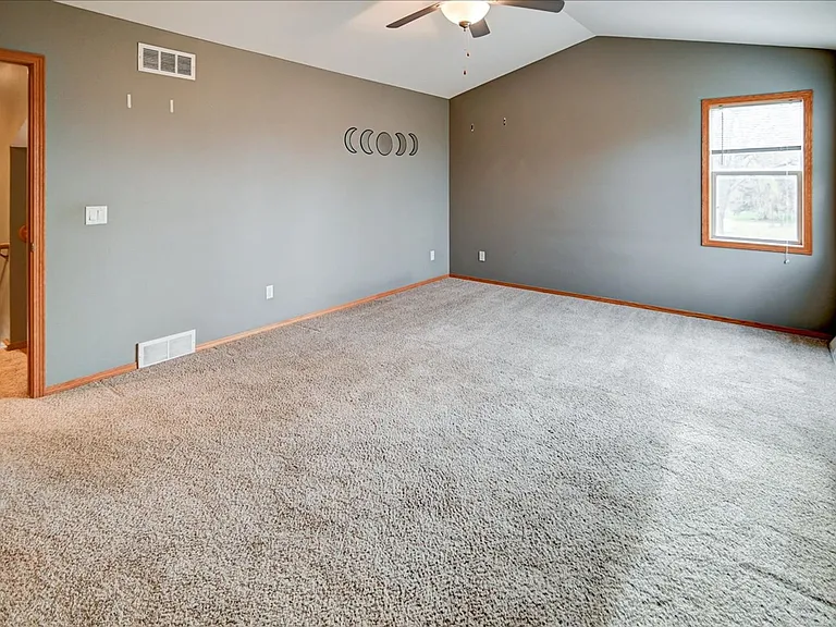 400 Muirfield Ct — Photo 29
