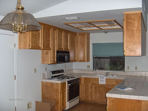 Cabinets and Counter Space