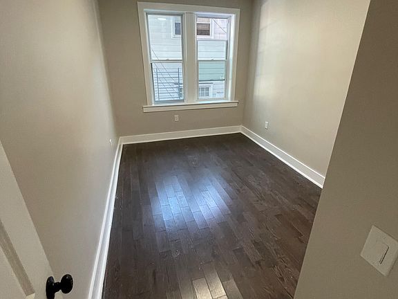 4th image of 190 Park St APT 5