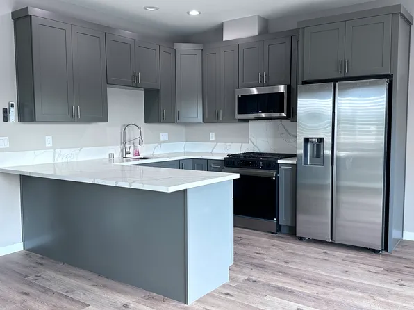 5025 Rockford Dr, San Diego, CA 92115