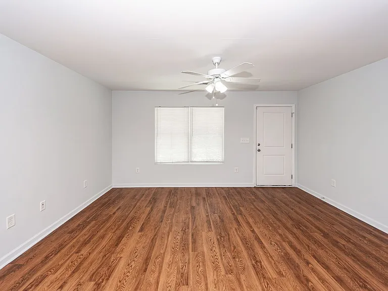 211 White St #B — Photo 10
