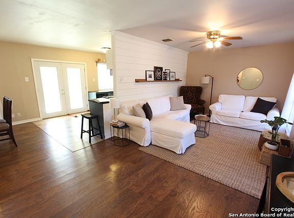 5th image of 1012 Richmond Dr