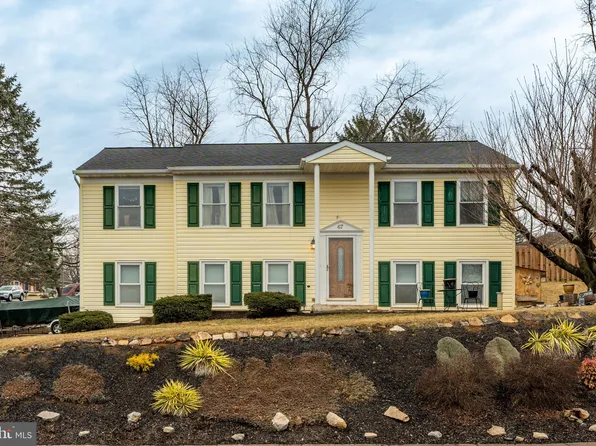 67 Oriole Dr, Stevens, PA 17578