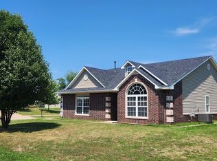 2110 Greenbrier Cir, Claremore, OK 74017