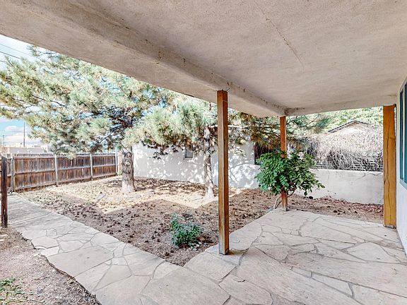 4th image of 1528A Taos St