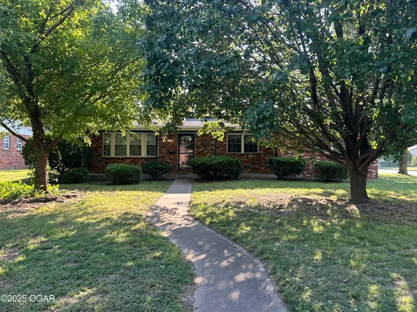 2729 S Illinois Ave, Joplin, MO 64804