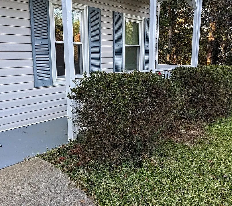 450 Karl Ct SW