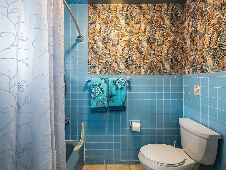 1310 Shore Dr — Photo 19