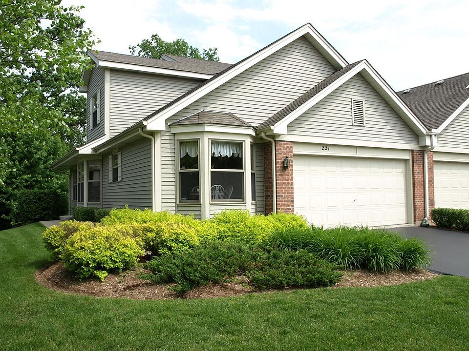 1st image of 221 Woodboro Dr